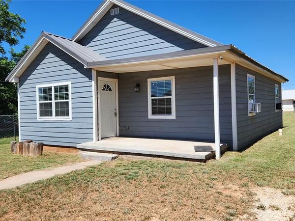 809 Bowie Street, Sweetwater, TX 79556