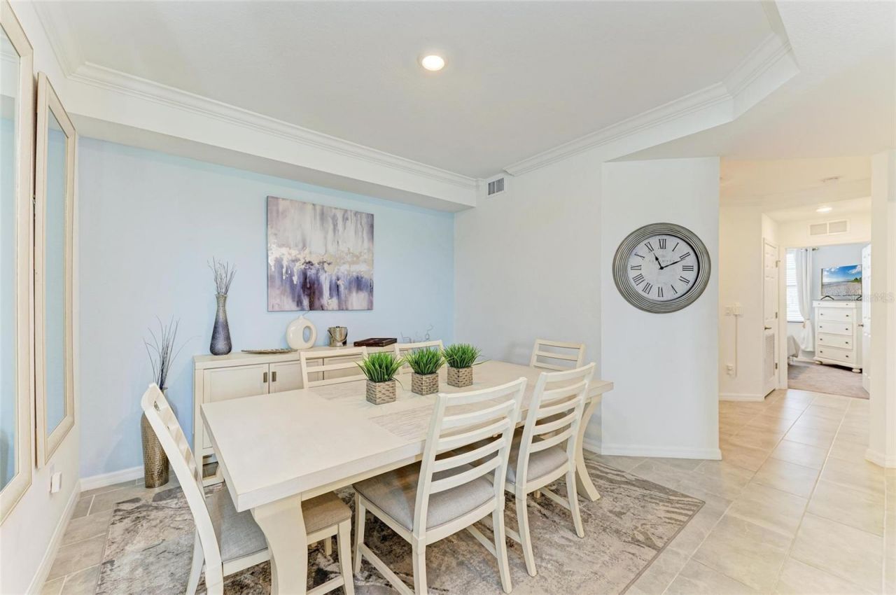 18114 Gawthrop Drive, Unit 201, Bradenton, FL 34211 Photo