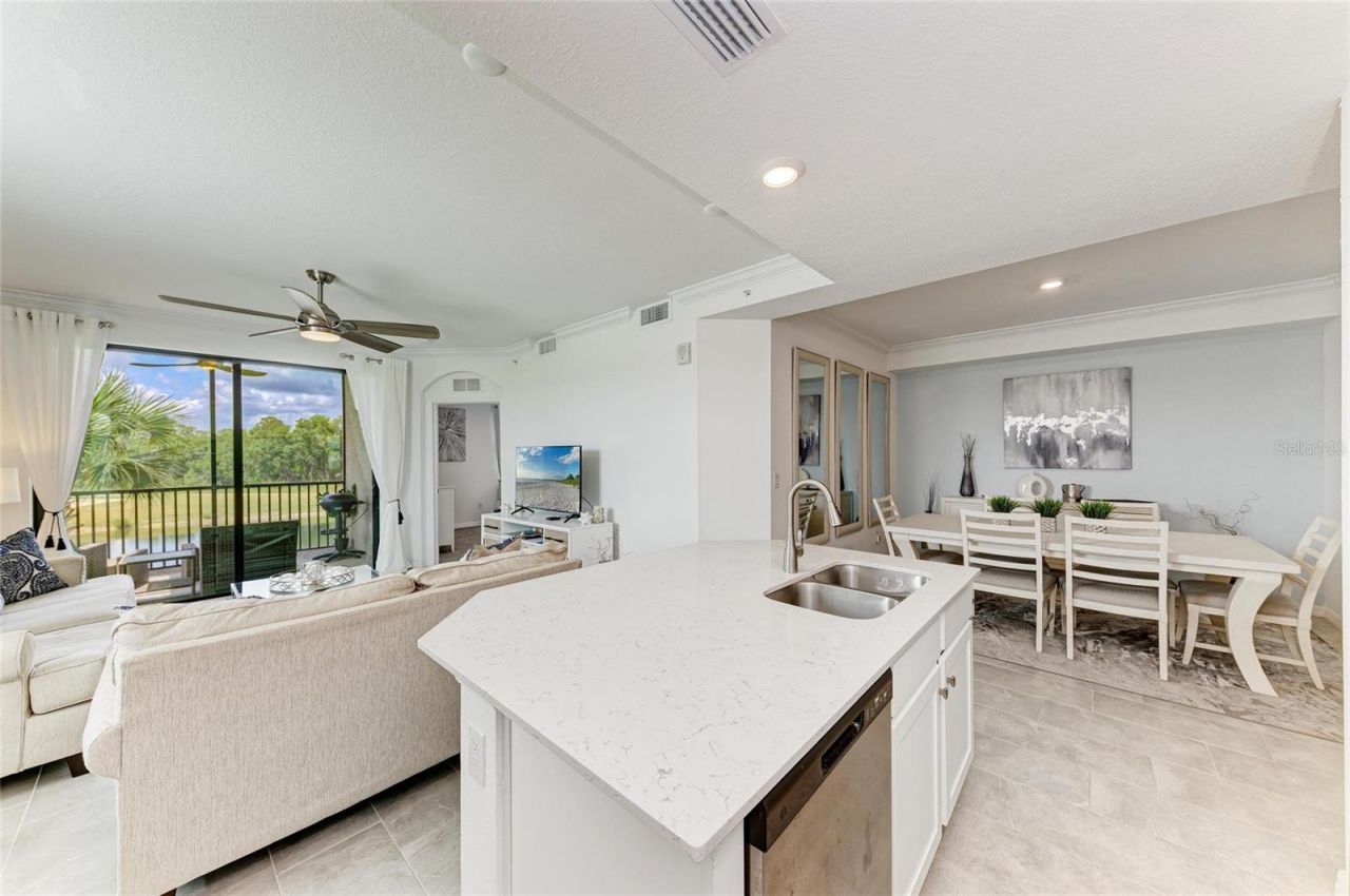 18114 Gawthrop Drive, Unit 201, Bradenton, FL 34211 Photo