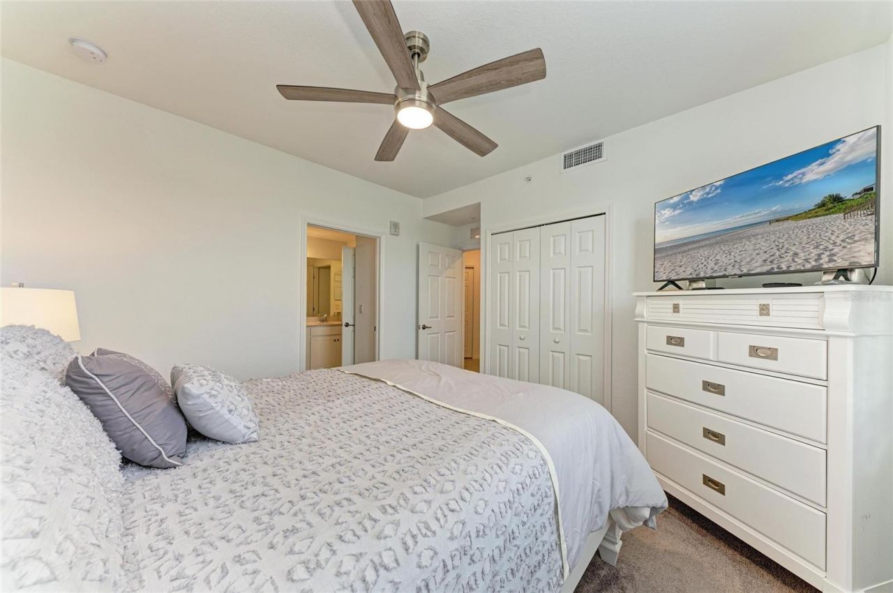 18114 Gawthrop Drive, Unit 201, Bradenton, FL 34211 Photo