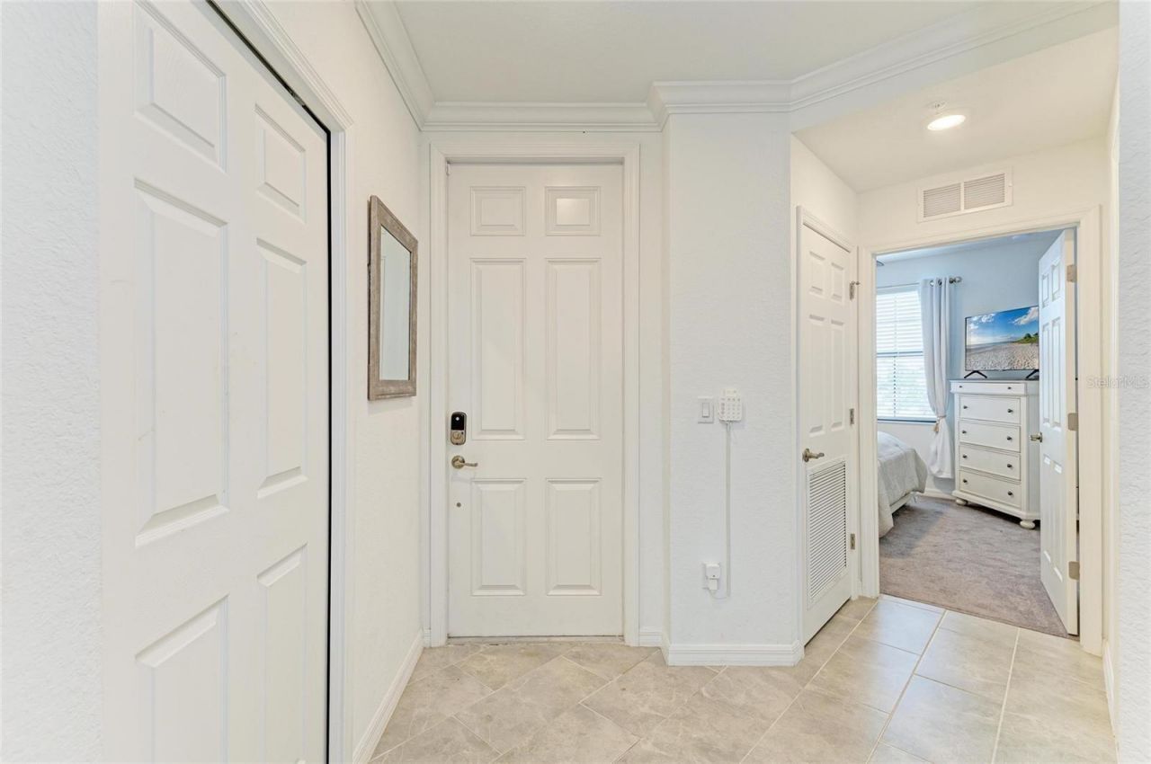 18114 Gawthrop Drive, Unit 201, Bradenton, FL 34211 Photo