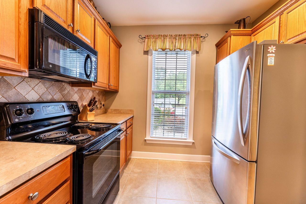 202 Trillium Court Photo 10