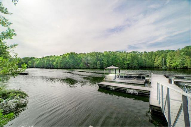 202 Trillium Court Photo 27