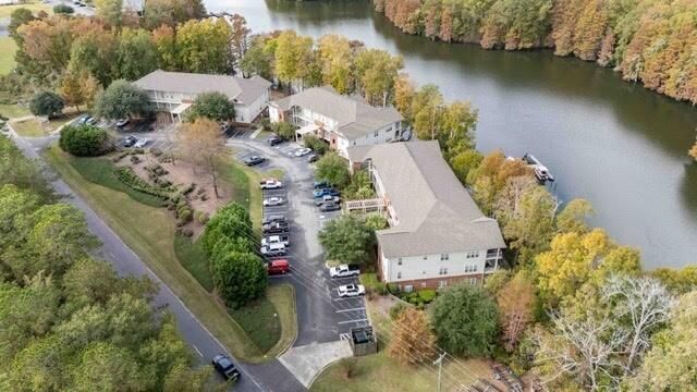 202 Trillium Court Photo 34