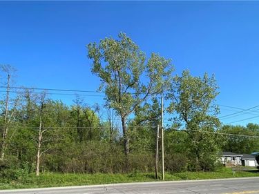 10669 Erie Road, Brant, NY 14027