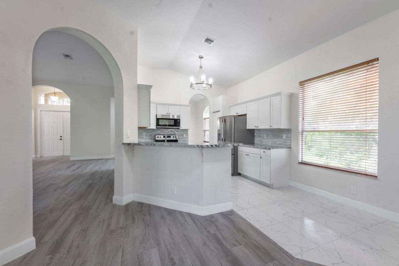 5761 Spanish River Road, Fort Pierce, FL 34951 Photo