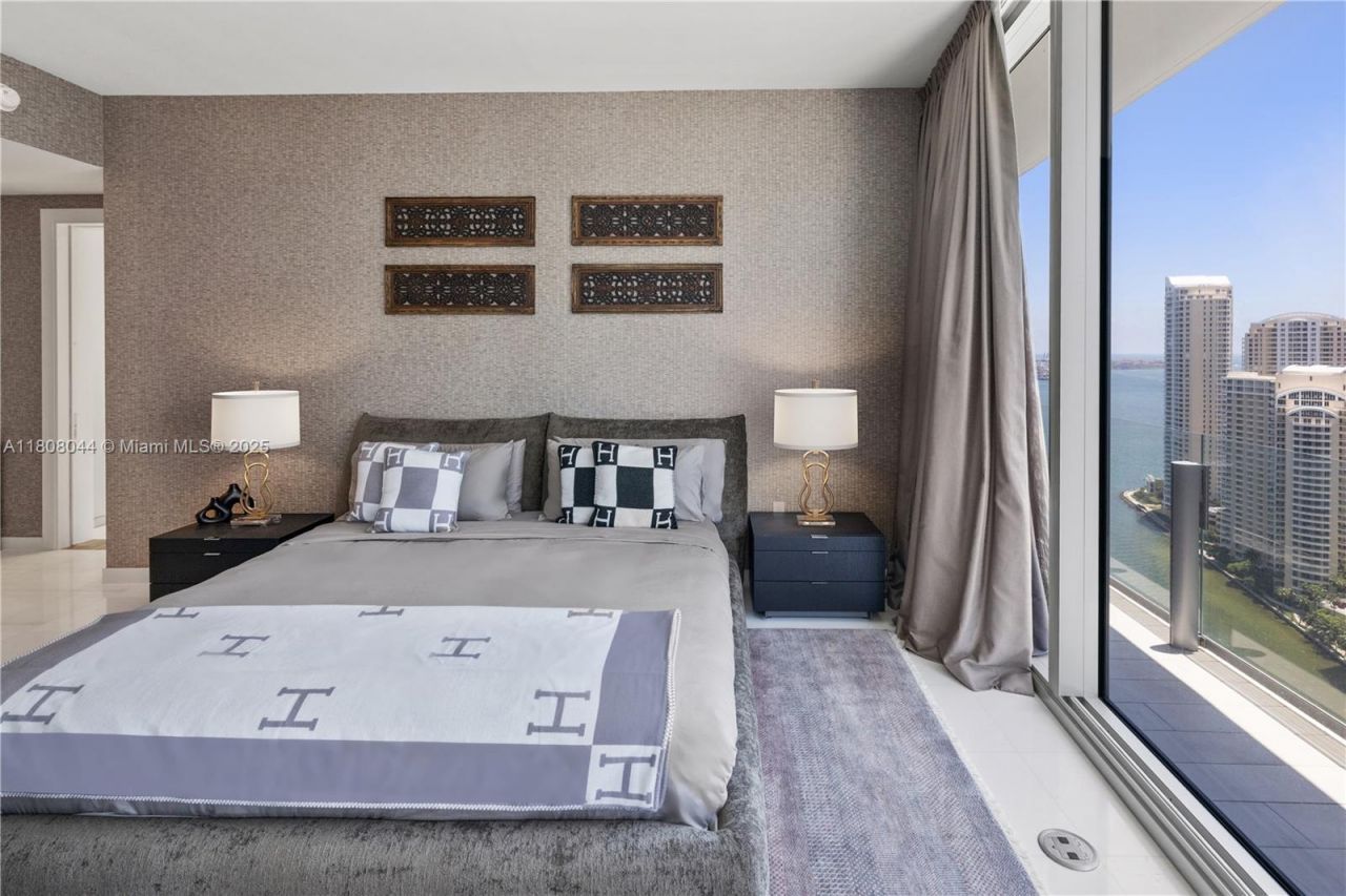 300 Biscayne Blvd Way, Unit 3104, Miami, FL 33131 Photo