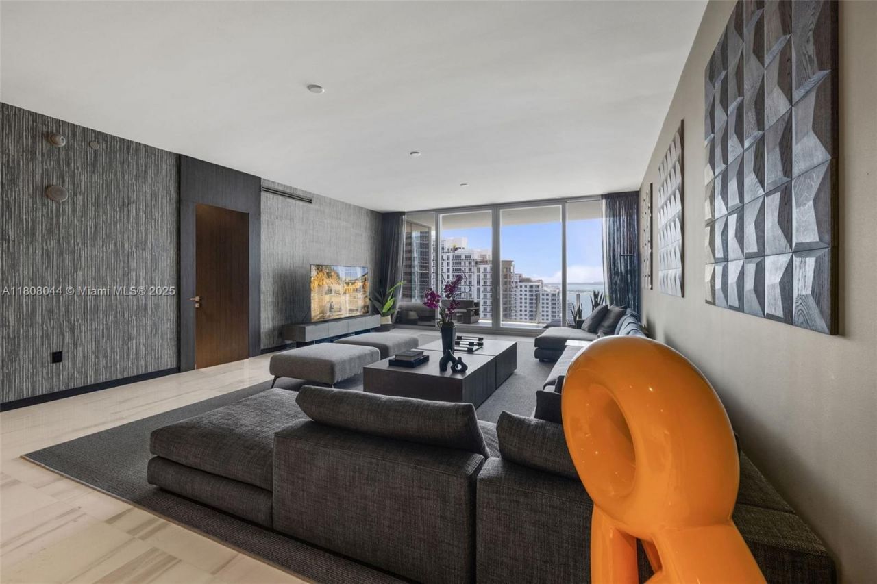 300 Biscayne Blvd Way, Unit 3104, Miami, FL 33131 Photo