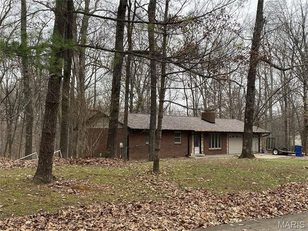 207 Navaho Drive, Cape Girardeau, MO 63701