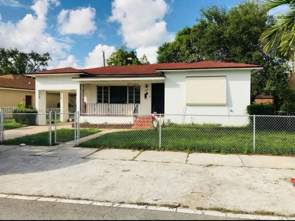 1745 NW 47th St, Miami, FL 33142