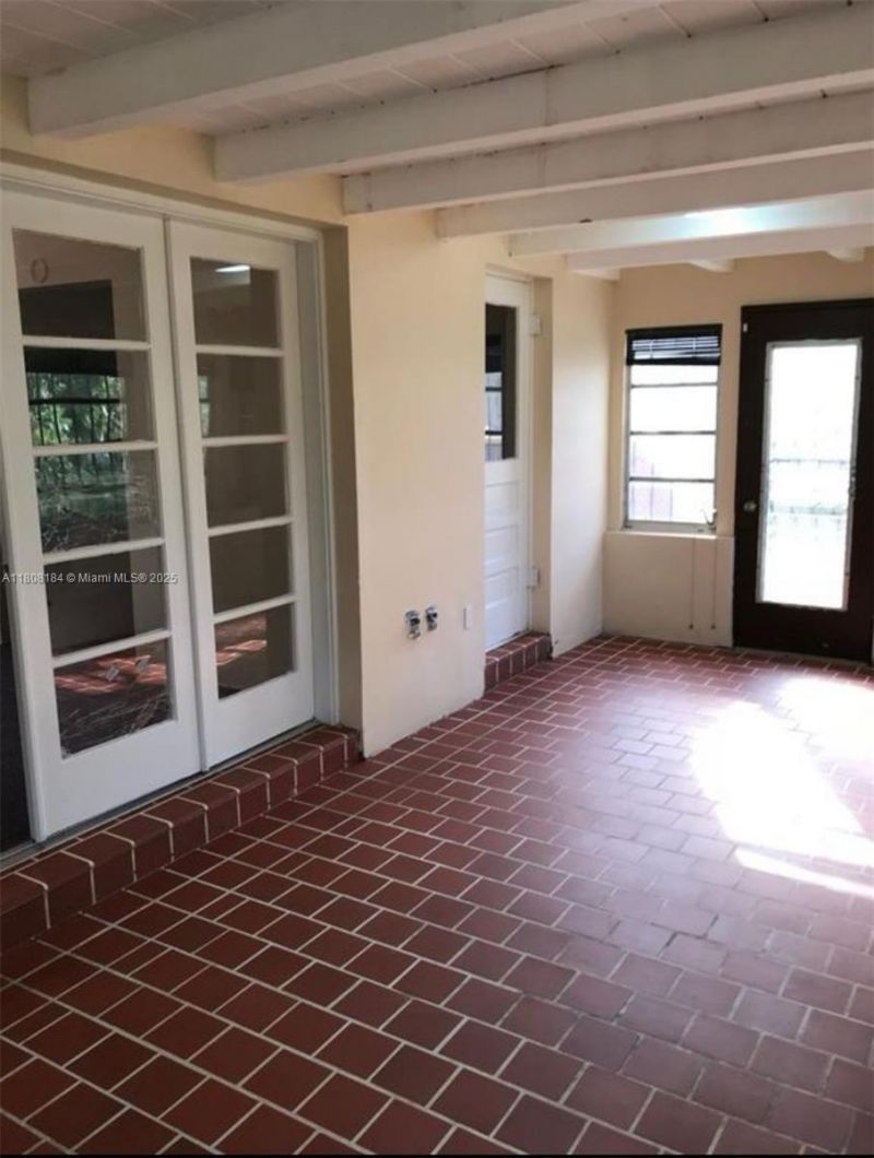 1745 NW 47th St, Miami, FL 33142 Photo