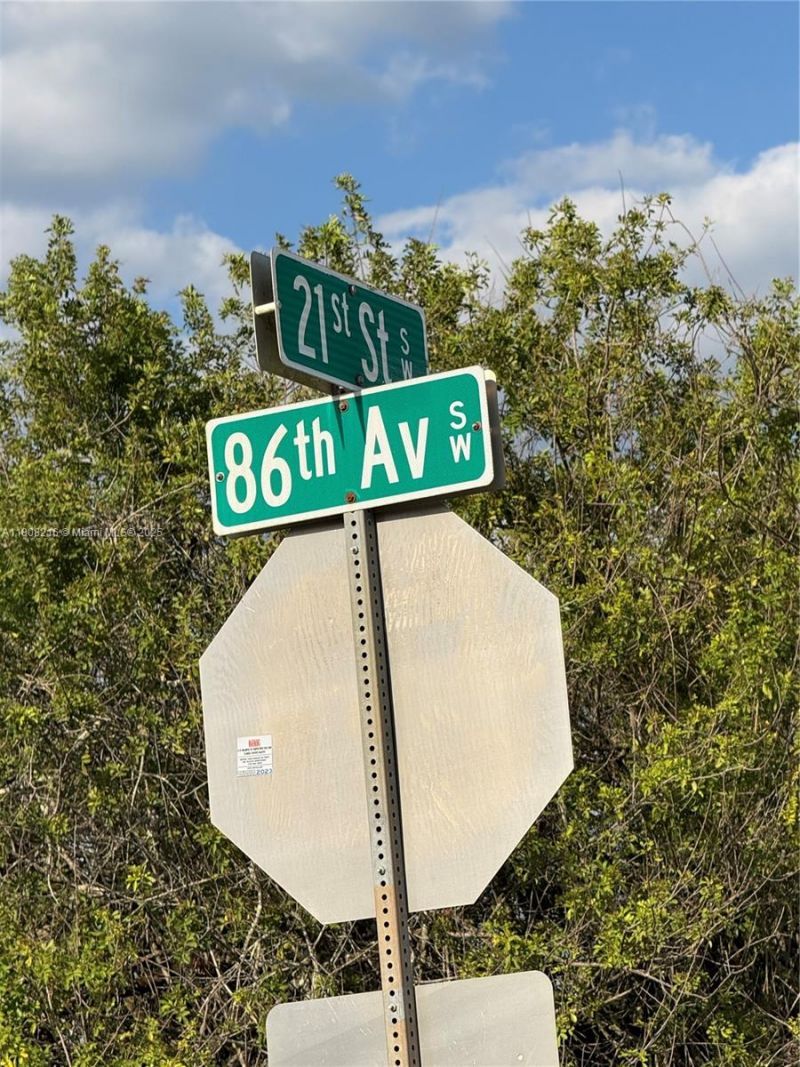 2105 86th Ave Sw, Vero Beach, FL 32968 Photo