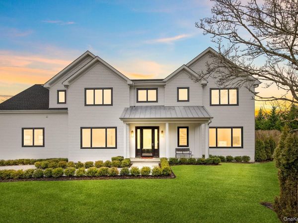 240 Head of Pond Road, Water Mill, NY 11976