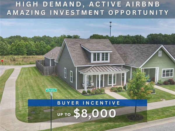 833 NE Heights Lane, Bentonville, AR 72712
