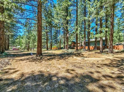 941 Silver Dollar Avenue, South Lake Tahoe, CA 96150 Photo