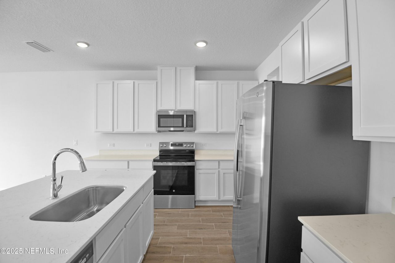 6834 Rhapsody Road, Jacksonville, FL 32244 Photo