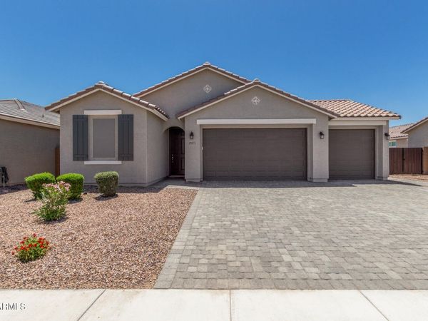 17973 W ASHLEY Drive, Goodyear, AZ 85338