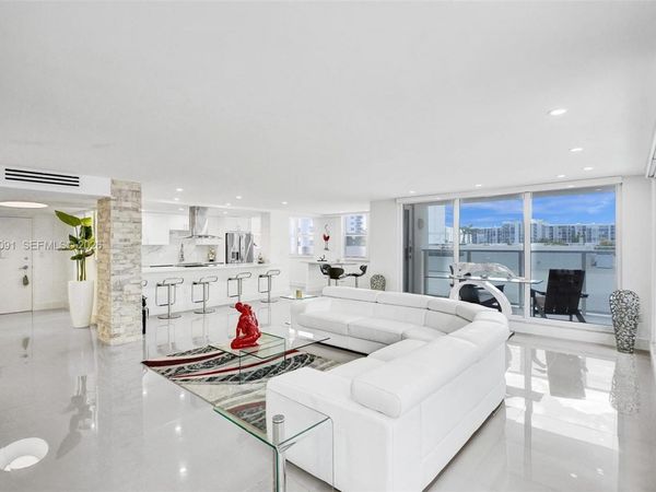 2751 S Ocean Dr, Unit 301S, Hollywood, FL 33019