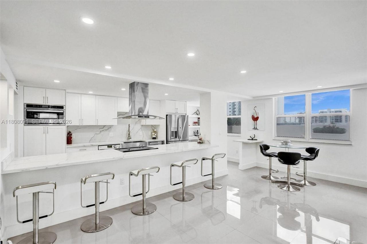 2751 S Ocean Dr, Unit 301S, Hollywood, FL 33019 Photo