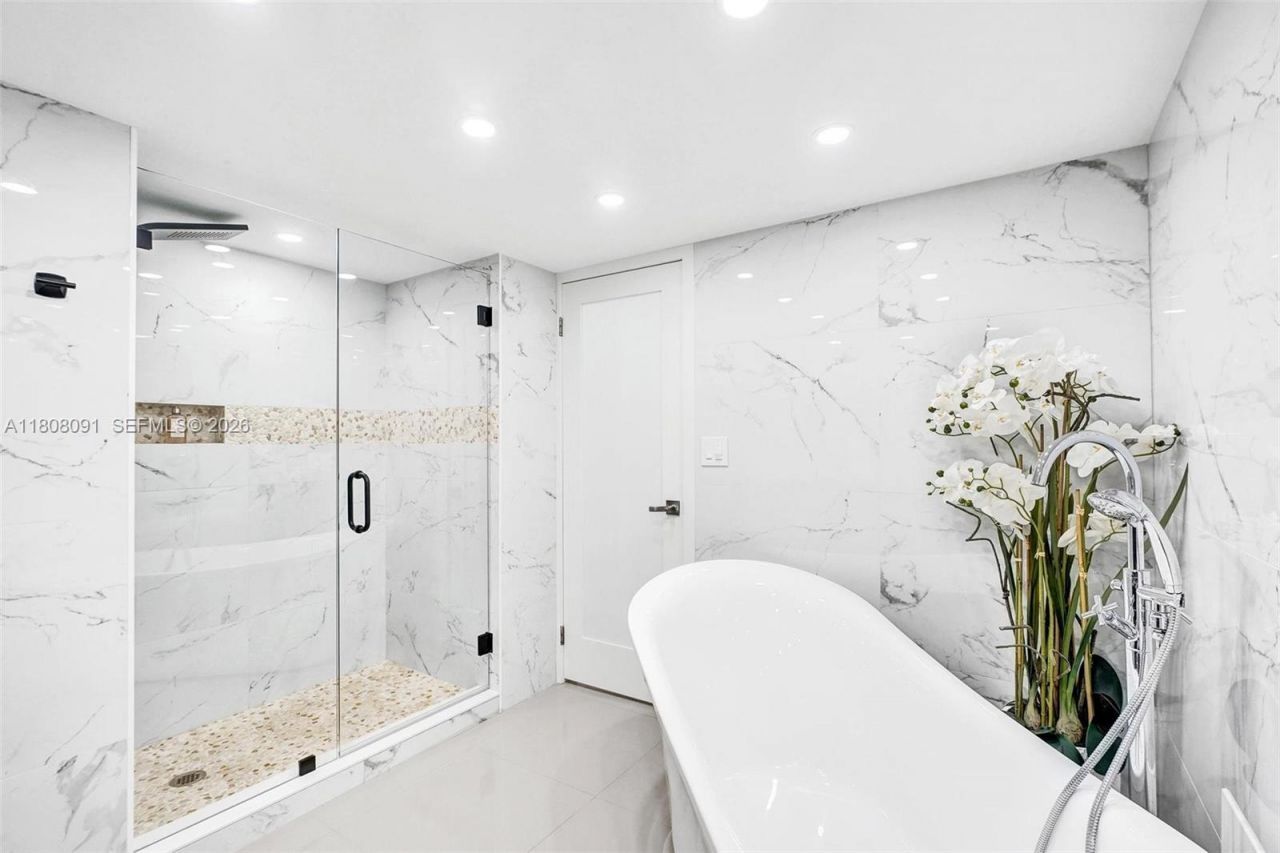 2751 S Ocean Dr, Unit 301S, Hollywood, FL 33019 Photo