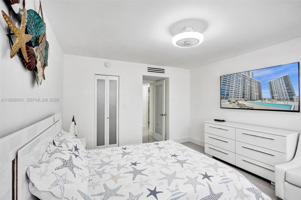 2751 S Ocean Dr, Unit 301S, Hollywood, FL 33019 Photo