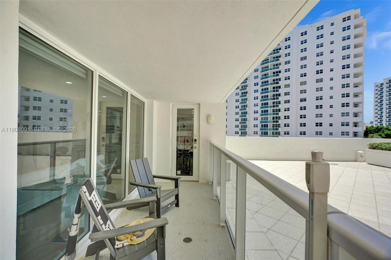2751 S Ocean Dr, Unit 301S, Hollywood, FL 33019 Photo