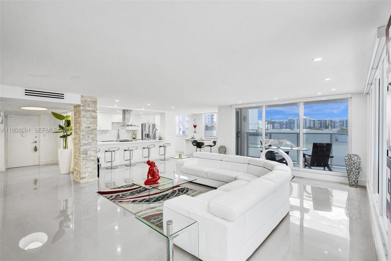 2751 S Ocean Dr, Unit 301S, Hollywood, FL 33019 Photo