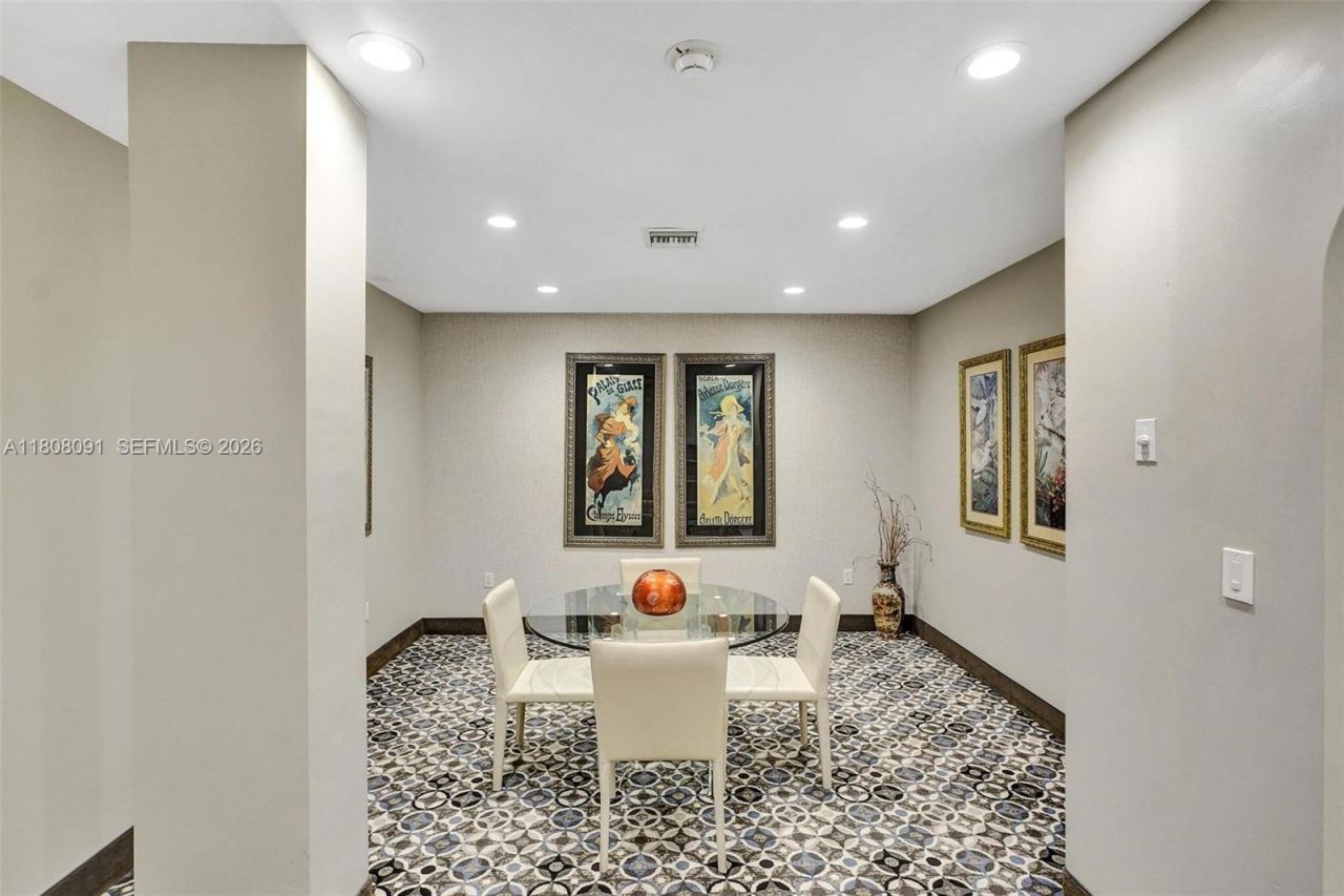 2751 S Ocean Dr, Unit 301S, Hollywood, FL 33019 Photo