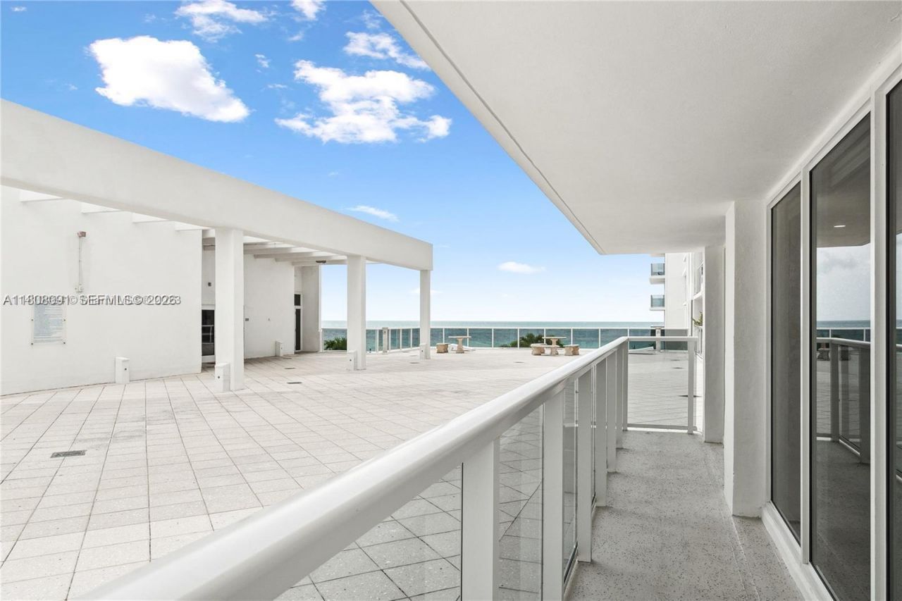 2751 S Ocean Dr, Unit 301S, Hollywood, FL 33019 Photo