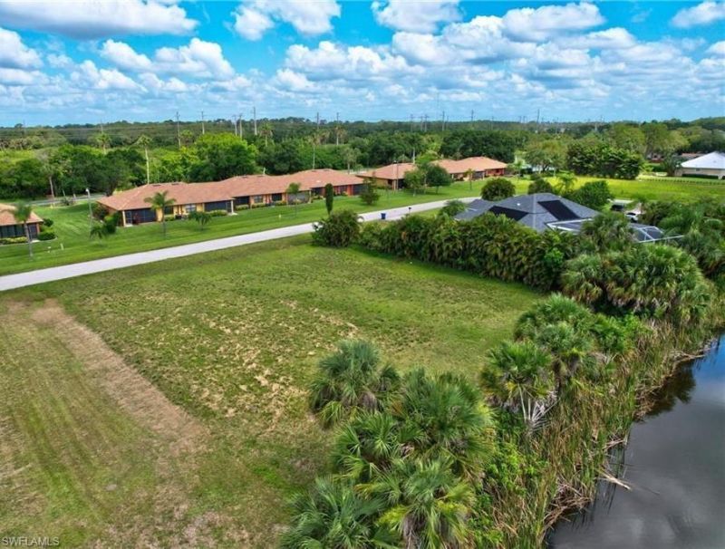 17091 Waters Edge Cir, North Fort Myers, FL 33917 Photo