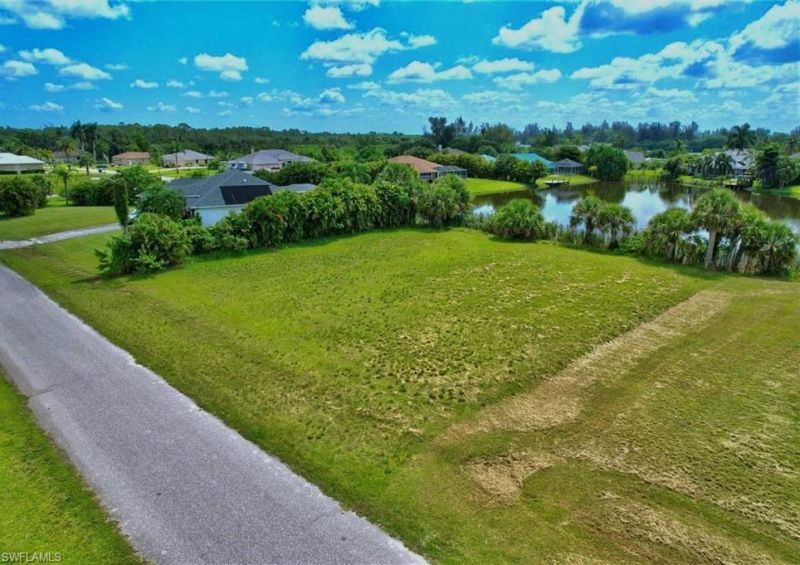 17091 Waters Edge Cir, North Fort Myers, FL 33917 Photo