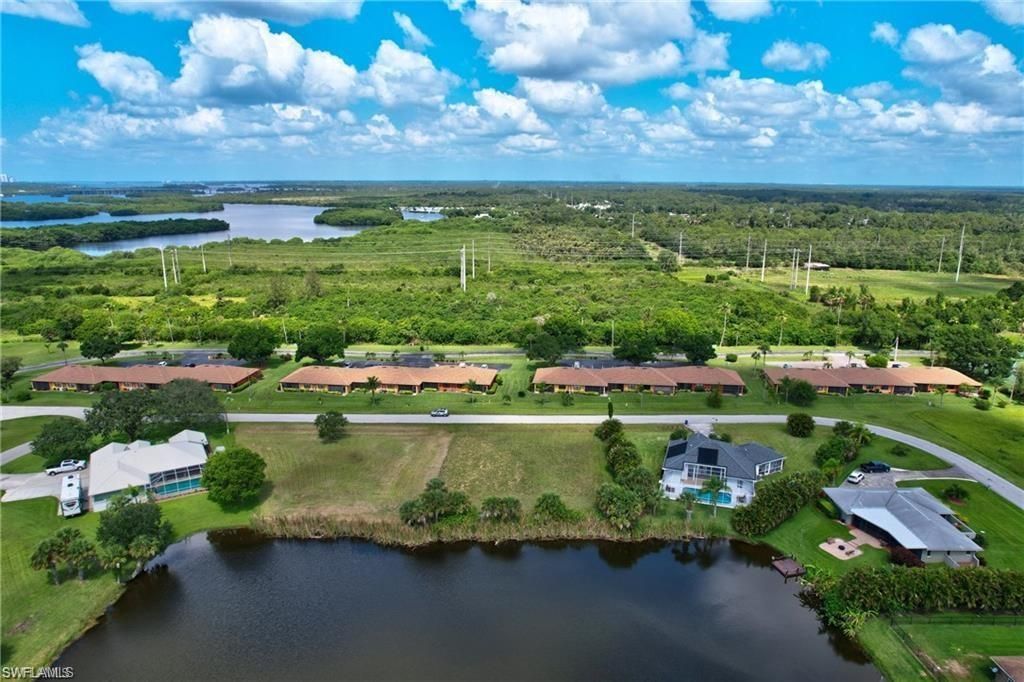 17091 Waters Edge Cir, North Fort Myers, FL 33917 Photo