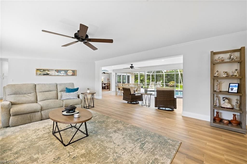 636 Park Shore Dr, Naples, FL 34103 Photo