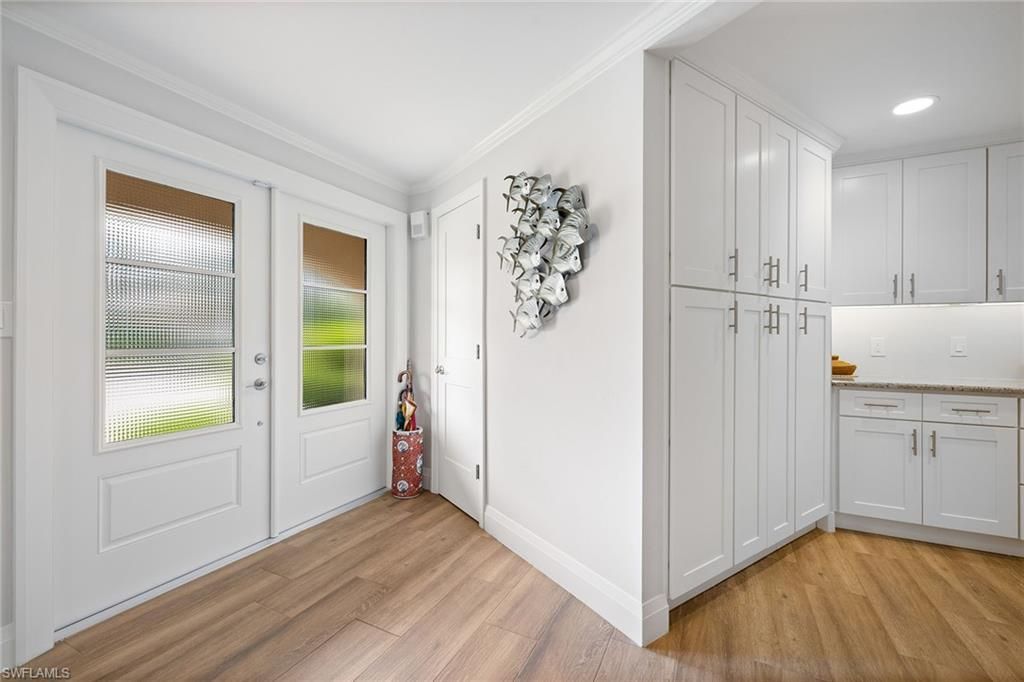 636 Park Shore Dr, Naples, FL 34103 Photo