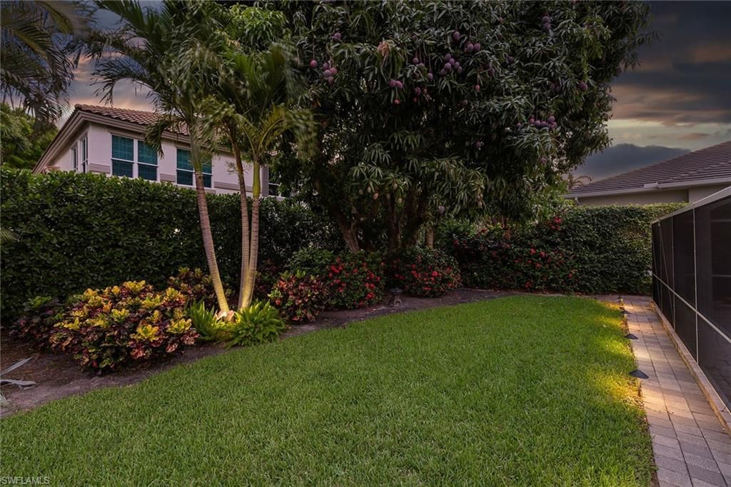 636 Park Shore Dr, Naples, FL 34103 Photo