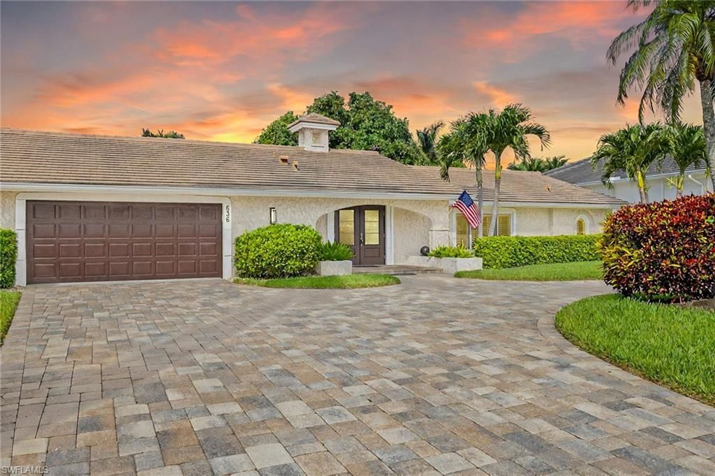 636 Park Shore Dr, Naples, FL 34103 Photo