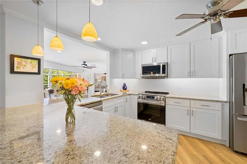 636 Park Shore Dr, Naples, FL 34103 Photo