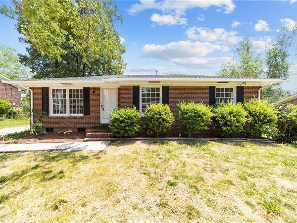 2507 Fontaine Road, Greensboro, NC 27407