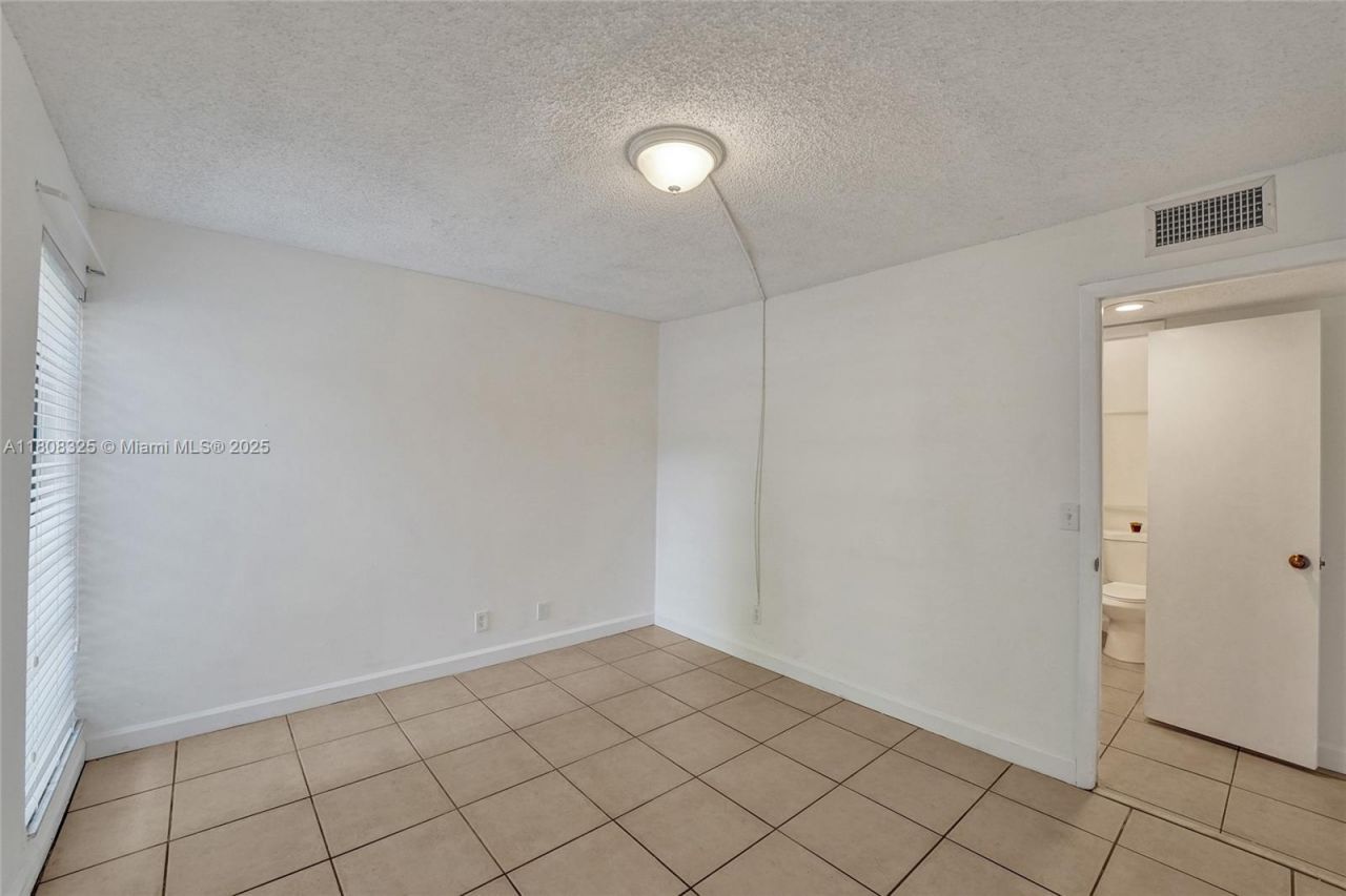 1551 NW 92nd Ave, Unit 185, Pembroke Pines, FL 33024 Photo
