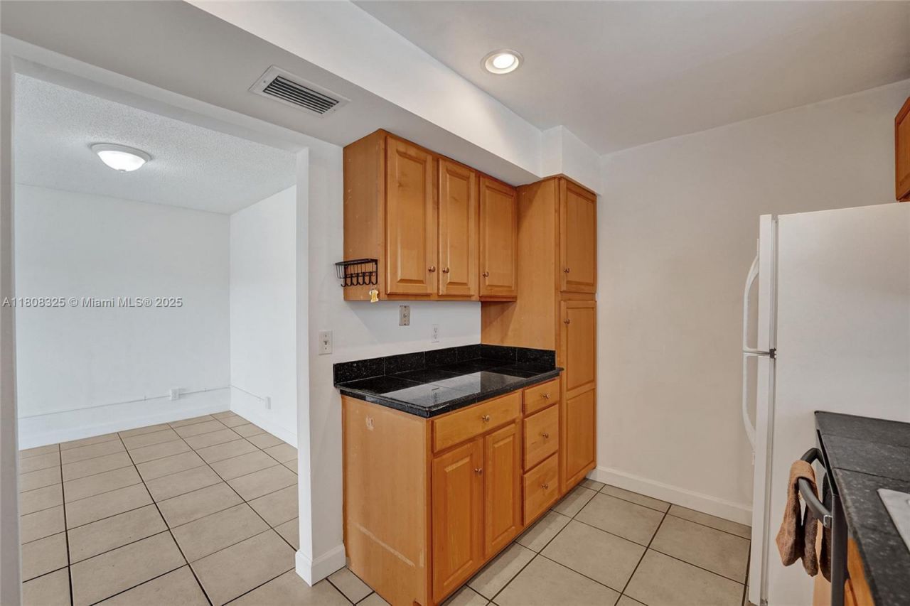 1551 NW 92nd Ave, Unit 185, Pembroke Pines, FL 33024 Photo