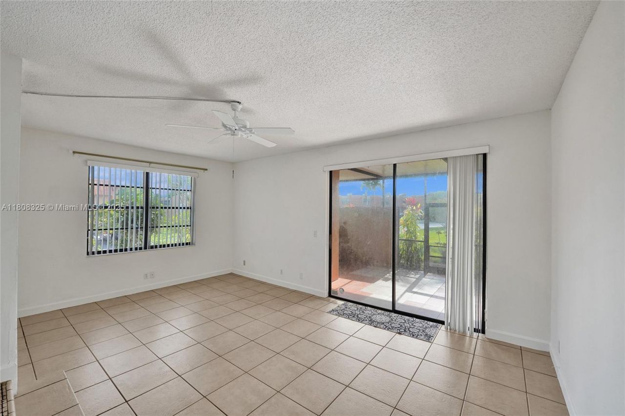 1551 NW 92nd Ave, Unit 185, Pembroke Pines, FL 33024 Photo