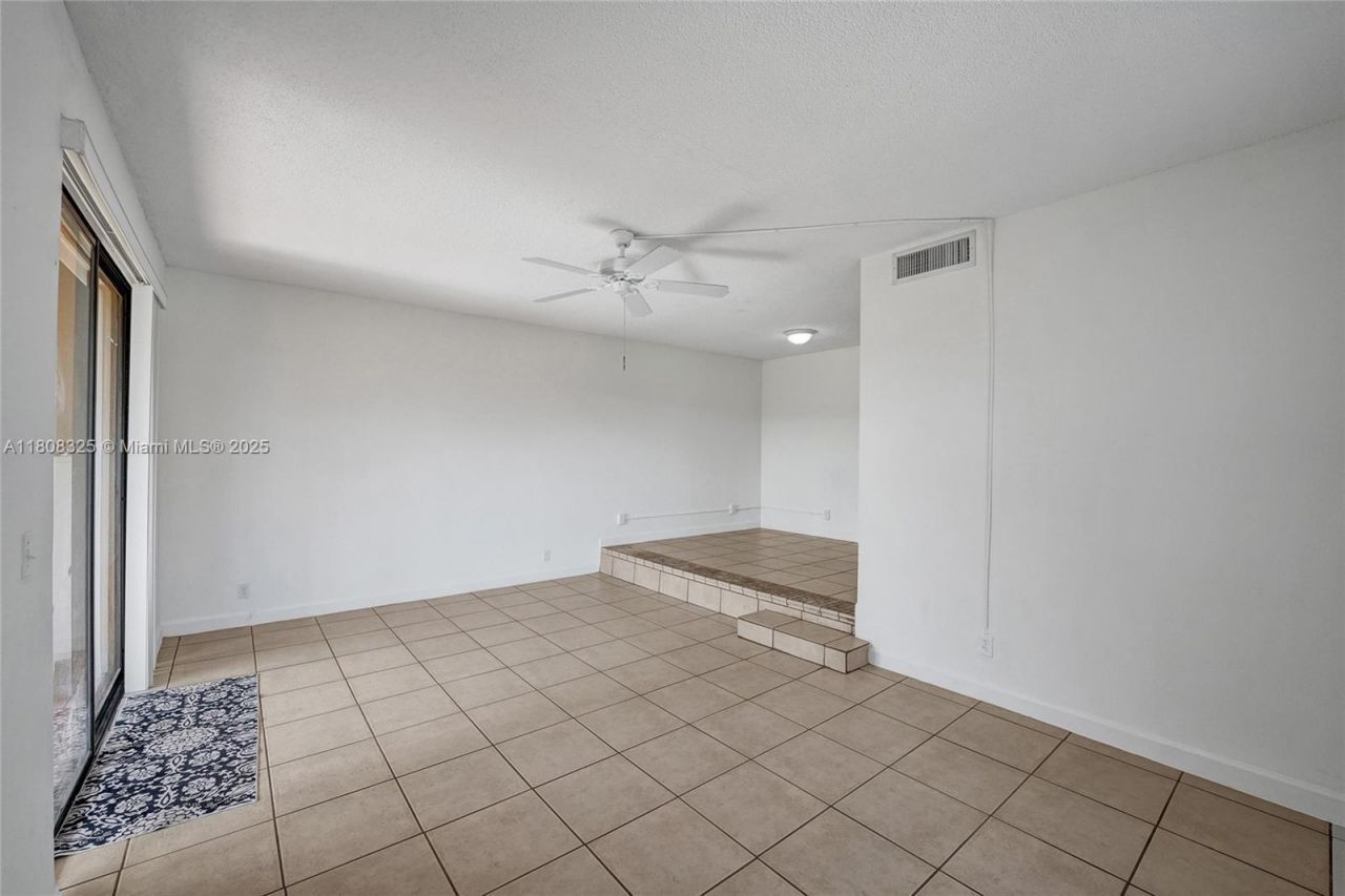 1551 NW 92nd Ave, Unit 185, Pembroke Pines, FL 33024 Photo