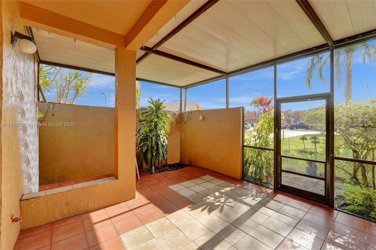 1551 NW 92nd Ave, Unit 185, Pembroke Pines, FL 33024 Photo