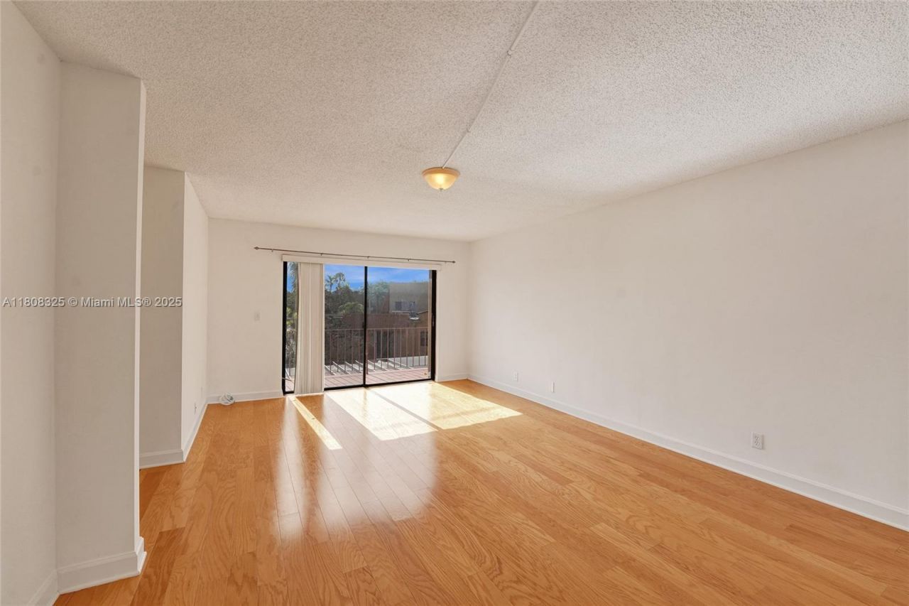 1551 NW 92nd Ave, Unit 185, Pembroke Pines, FL 33024 Photo