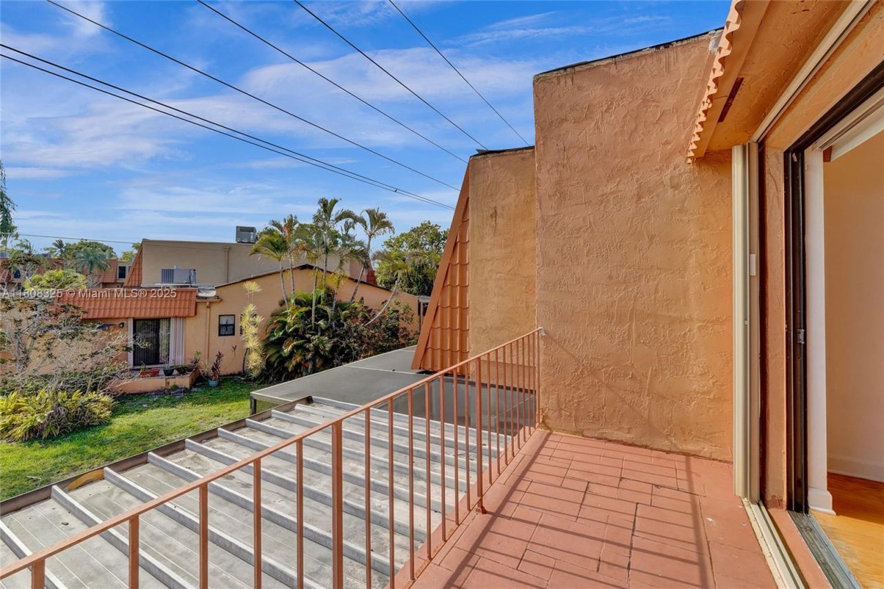 1551 NW 92nd Ave, Unit 185, Pembroke Pines, FL 33024 Photo