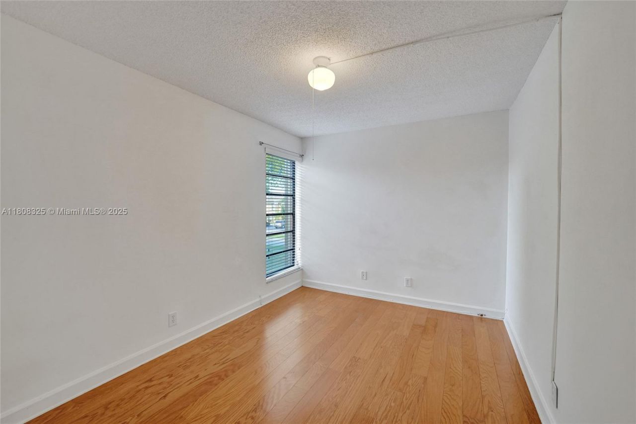 1551 NW 92nd Ave, Unit 185, Pembroke Pines, FL 33024 Photo