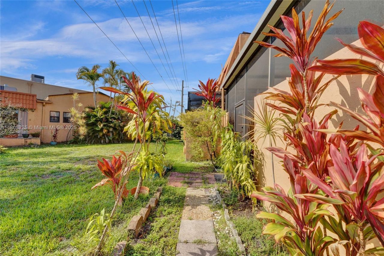 1551 NW 92nd Ave, Unit 185, Pembroke Pines, FL 33024 Photo