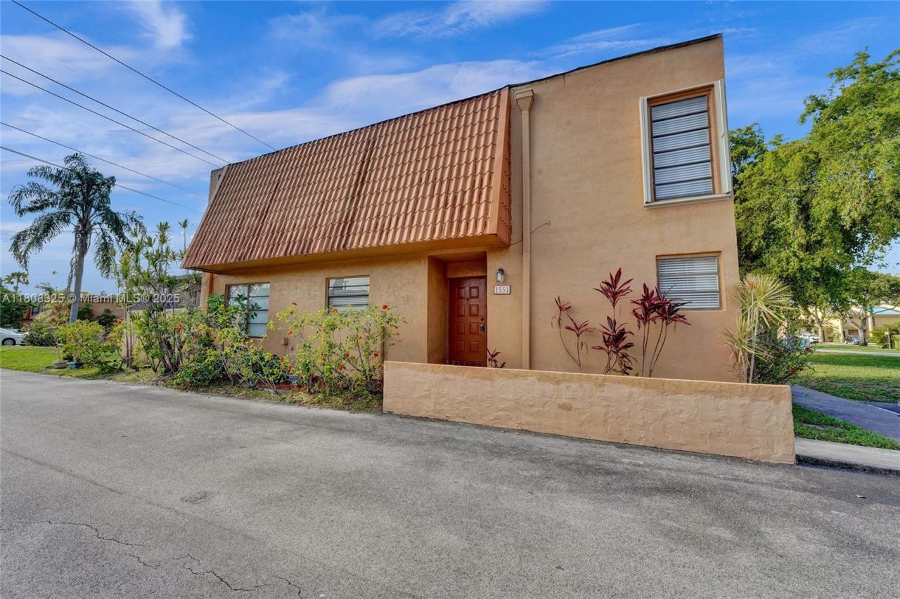 1551 NW 92nd Ave, Unit 185, Pembroke Pines, FL 33024 Photo