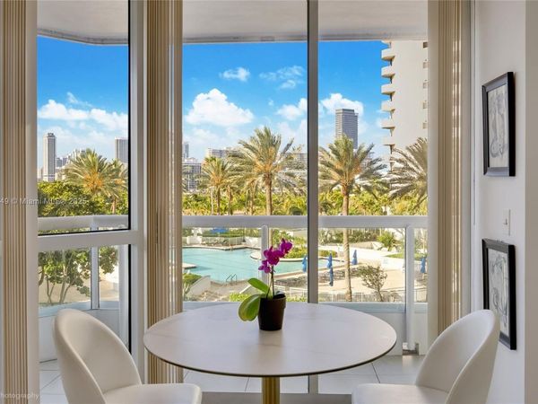 21205 Yacht Club Dr, Unit 701, Aventura, FL 33180