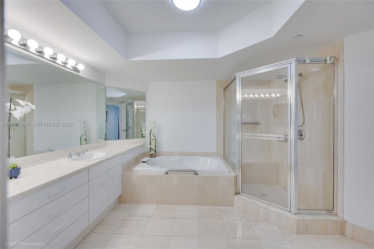 21205 Yacht Club Dr, Unit 701, Aventura, FL 33180 Photo